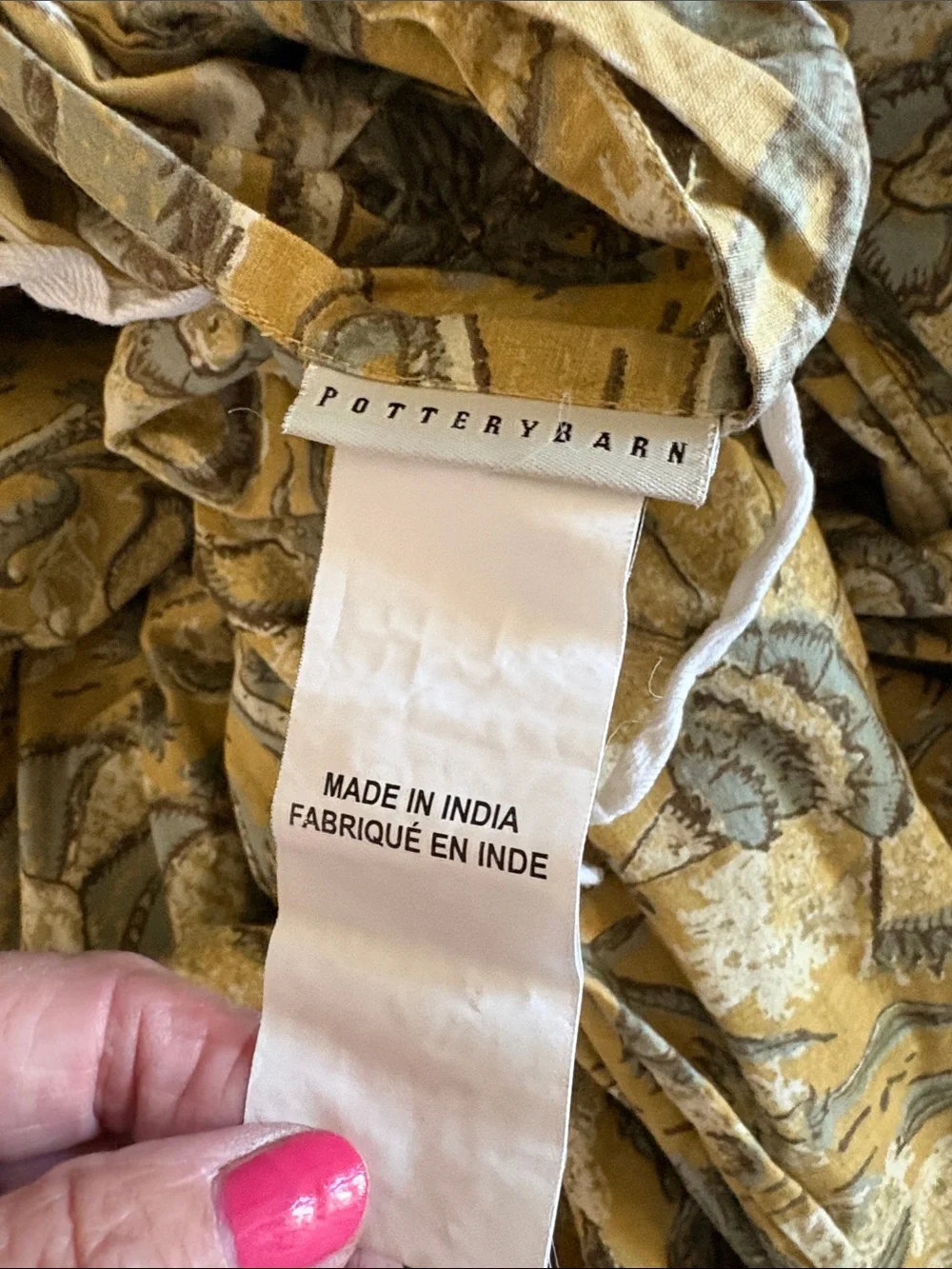 Pottery Barn Mustard and Light Blue Floral Tapestry Fabric king  size duvet